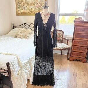 black lace maxi dress  alice and you black lace maxi dress size medium